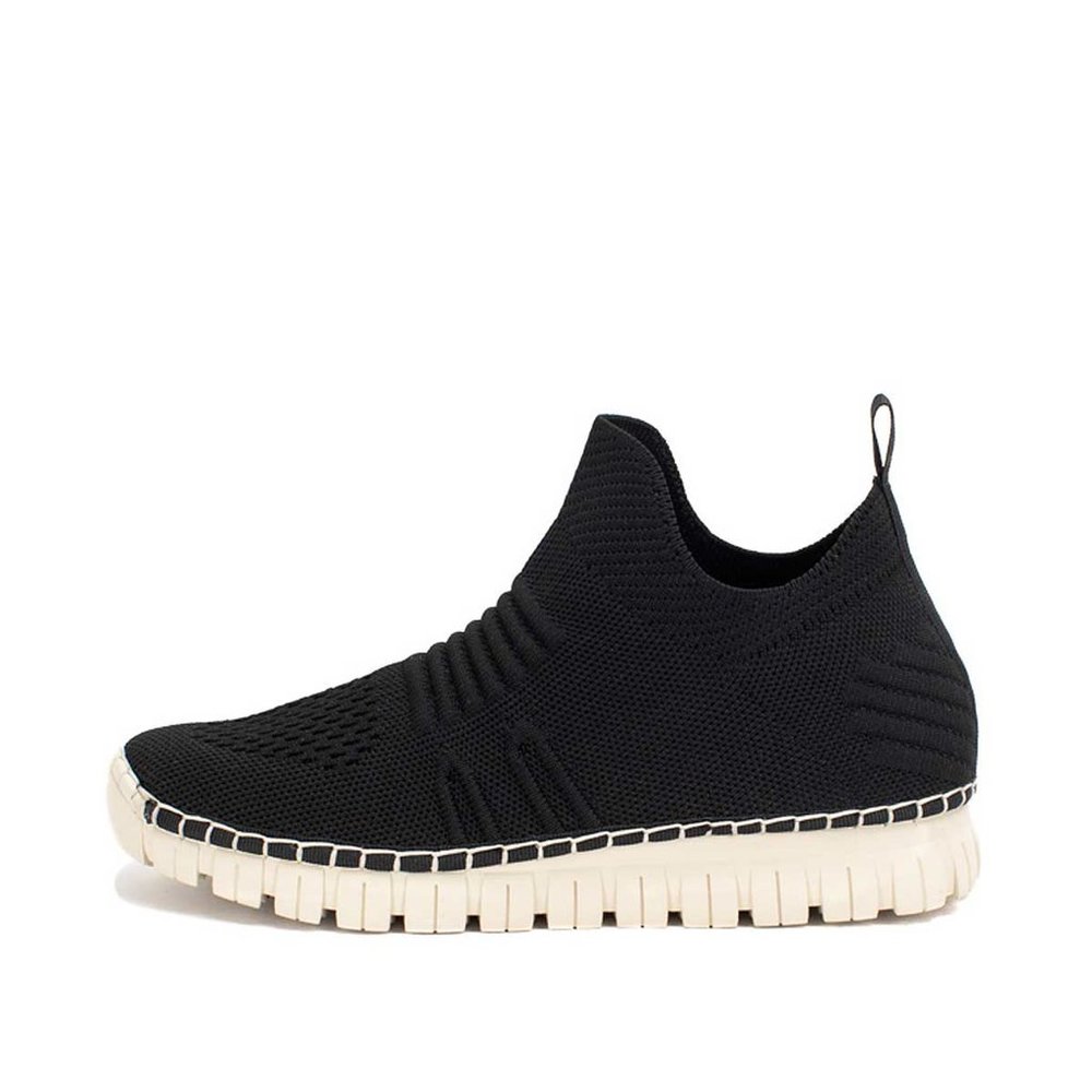 Yellow Box Julisa Black, new in box, size 9, super comfortable, casual or dressy